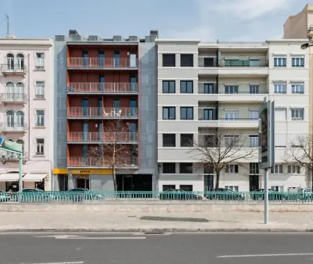 Apartamento Sofisticado Com Vista Para O Jardim Da Gulbenkian דירה ליסבון
