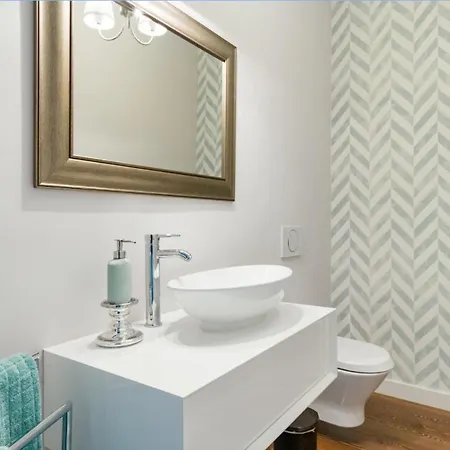 Apartamento Sofisticado Com Vista Para O Jardim Da Gulbenkian * ליסבון